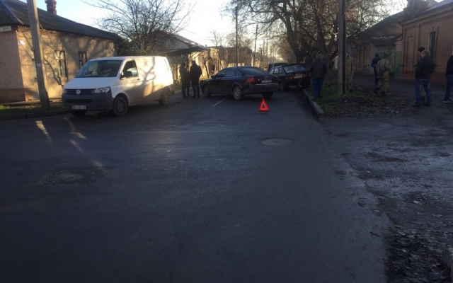 В утреннем ДТП в Измаиле пострадало 3 автомобиля Фото № 1 В утреннем ДТП в Измаиле пострадало 3 автомобиля Фото № 1