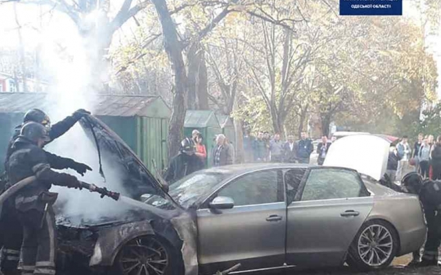 Поджог автомобиля и задержание с преследованием Фото № 0 Поджог автомобиля и задержание с преследованием Фото № 0