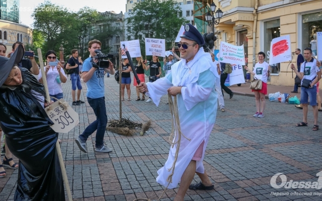 Одесские наркоманы вышли на протест за свои права (ФОТО) Фото № 6 Одесские наркоманы вышли на протест за свои права (ФОТО) Фото № 6