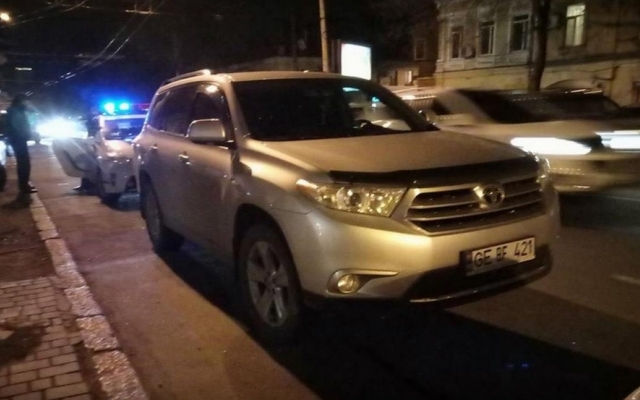 В центре города задержали автомобиль, находящийся в ориентировке Фото № 1 В центре города задержали автомобиль, находящийся в ориентировке Фото № 1
