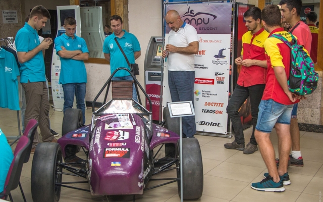 Formula Student ONPU показали свой четвёртый гоночный болид Фото № 2 Formula Student ONPU показали свой четвёртый гоночный болид Фото № 2