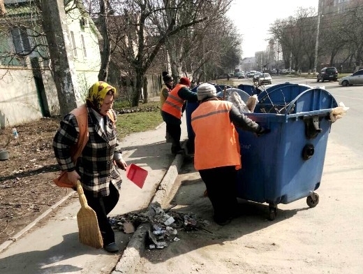 В Одессе прошли масштабные субботники (ФОТО) Фото № 4 В Одессе прошли масштабные субботники (ФОТО) Фото № 4