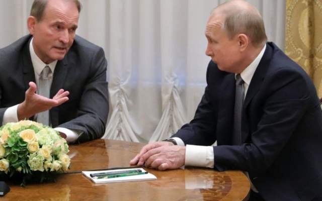 Глава РФ прилетел в оккупированный Крым Фото № 0 Глава РФ прилетел в оккупированный Крым Фото № 0