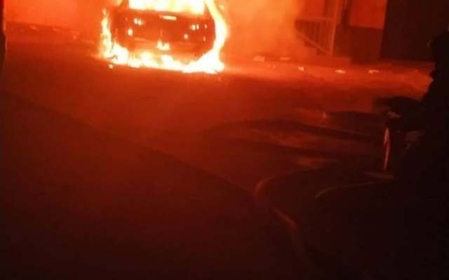 В Одессе горело два автомобиля (ФОТО, ВИДЕО) Фото № 1 В Одессе горело два автомобиля (ФОТО, ВИДЕО) Фото № 1