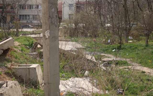 Суворовский район Одессы утопает в мусоре (фотофакт) Фото № 6 Суворовский район Одессы утопает в мусоре (фотофакт) Фото № 6