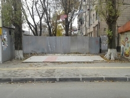 В Одессе продолжают сносить временные сооружения Фото № 5 В Одессе продолжают сносить временные сооружения Фото № 5