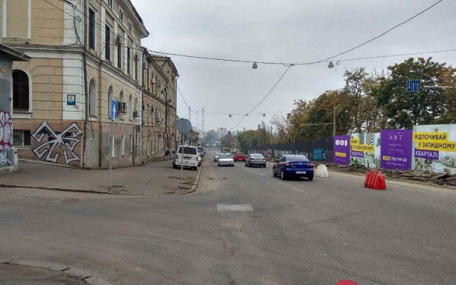Спуск Маринеско пока что остается открытым Фото № 0 Спуск Маринеско пока что остается открытым Фото № 0