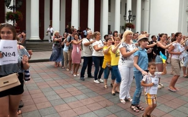 Самый длинный одесский паровозик (ФОТО, ВИДЕО) Фото № 2 Самый длинный одесский паровозик (ФОТО, ВИДЕО) Фото № 2