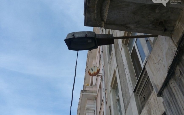 Угроза для одесситов в центре города Фото № 0 Угроза для одесситов в центре города Фото № 0