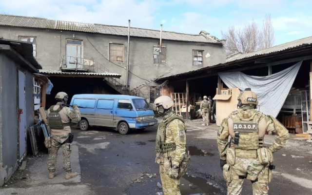 Правоохранители провели спецоперацию по разоблачению масштабной схемы контрафакта Фото № 0 Правоохранители провели спецоперацию по разоблачению масштабной схемы контрафакта Фото № 0