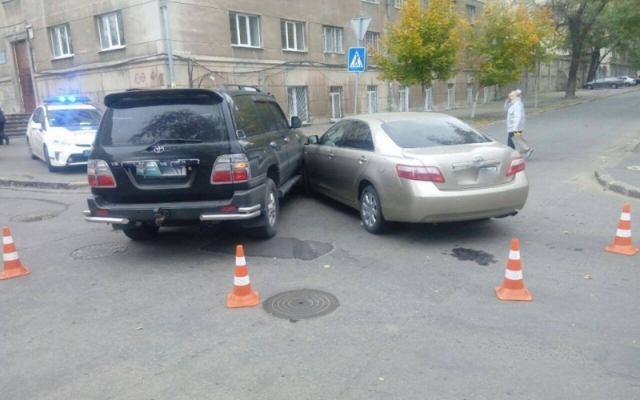 Авария: с травмами мать и её шестимесячного ребёнка доставили в больницу Фото № 2 Авария: с травмами мать и её шестимесячного ребёнка доставили в больницу Фото № 2