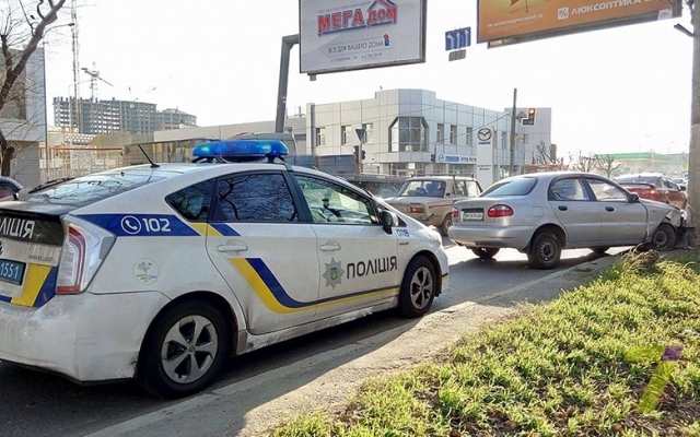 На Люстдорфской дороге произошло ДТП Фото № 2 На Люстдорфской дороге произошло ДТП Фото № 2