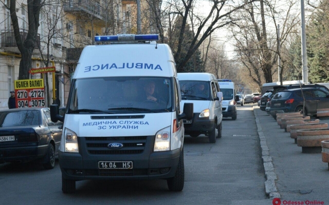 В Одессу доставили раненых бойцов Фото № 4 В Одессу доставили раненых бойцов Фото № 4