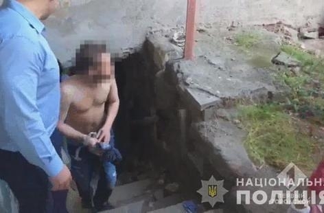 Украли, избивали и прятали в подвале: в Одессе Украли, избивали и прятали в подвале: в Одессе