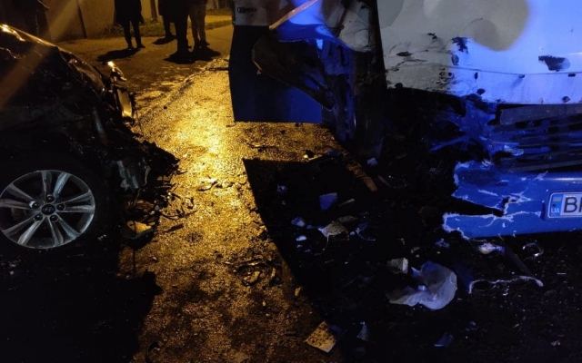 Под Черноморском столкнулись маршрутка и автомобиль Фото № 2 Под Черноморском столкнулись маршрутка и автомобиль Фото № 2