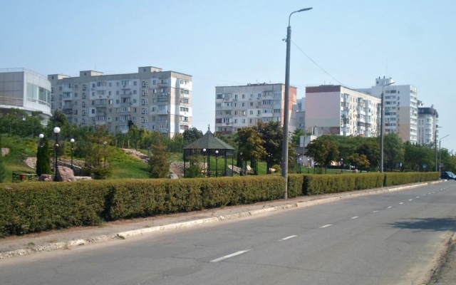 В Южном люди просят обустроить автобусную остановку возле новостроек Фото № 0 В Южном люди просят обустроить автобусную остановку возле новостроек Фото № 0