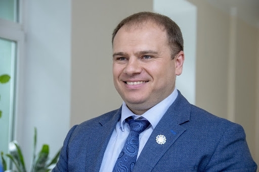 Больной коронавирусом ректор и кандидат в депутаты продолжает работать со студентами Фото № 0 Больной коронавирусом ректор и кандидат в депутаты продолжает работать со студентами Фото № 0