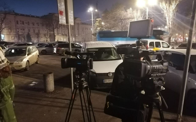 Таксисты Одессы не явились на анонсированную акцию протеста Фото № 0 Таксисты Одессы не явились на анонсированную акцию протеста Фото № 0