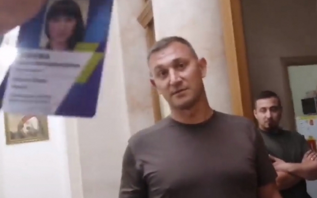 Охранника из Охранника из