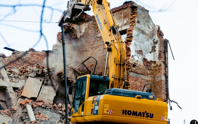 В Одессе прямо сейчас рушат легендарную баню Фото № 6 В Одессе прямо сейчас рушат легендарную баню Фото № 6