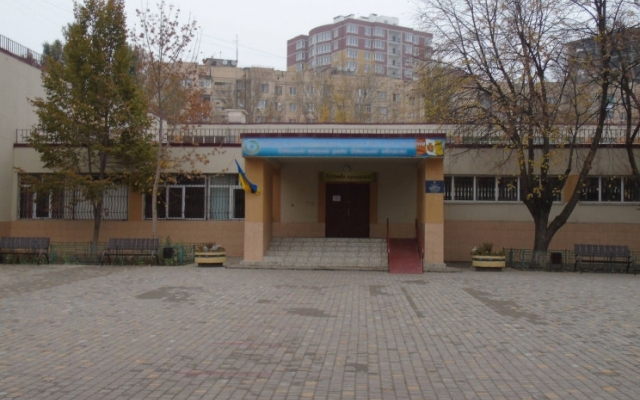 Подрядчик украл полтора миллиона гривен на ремонте школы Фото № 0 Подрядчик украл полтора миллиона гривен на ремонте школы Фото № 0