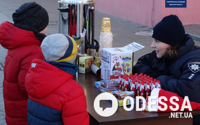 Одесситы отпраздновали Рождество с патрульными Фото № 25 Одесситы отпраздновали Рождество с патрульными Фото № 25