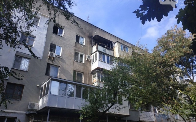 Пожилой одессит спас из огня свою собаку Фото № 0 Пожилой одессит спас из огня свою собаку Фото № 0