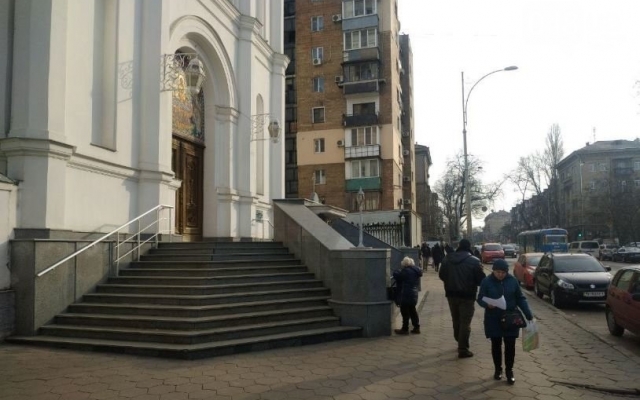 В Одессе раздавали агитки против украинских граждан эвакуированных из Китая Фото № 1 В Одессе раздавали агитки против украинских граждан эвакуированных из Китая Фото № 1