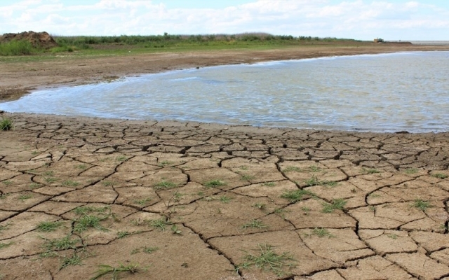 Кравчук рассматривает возможность подачи воды в Крым Фото № 0 Кравчук рассматривает возможность подачи воды в Крым Фото № 0