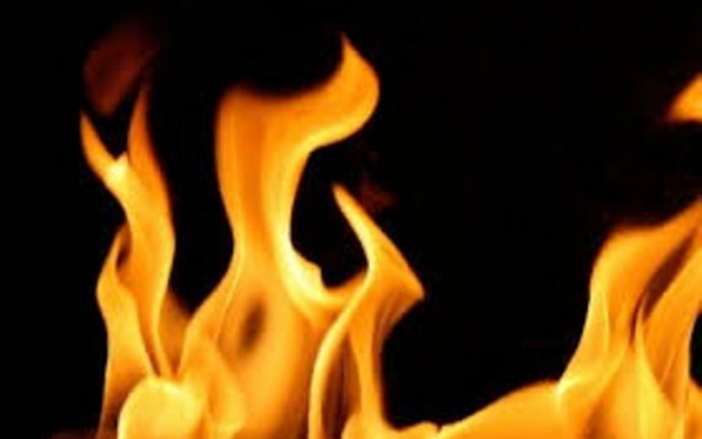В Одессе горит нежилая квартира – рядом проходит газовая труба Фото № 0 В Одессе горит нежилая квартира – рядом проходит газовая труба Фото № 0