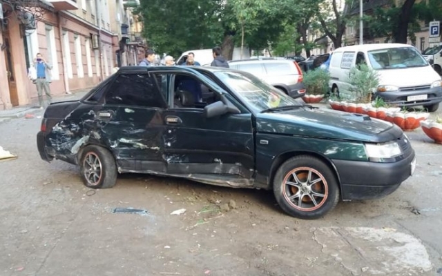 Ночная авария в Одессе Фото № 0 Ночная авария в Одессе Фото № 0