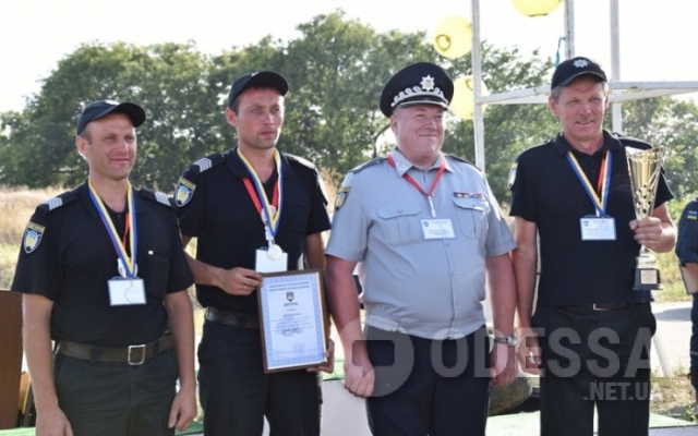 В Одессе прошли полицейские гонки по скоростному маневрированию Фото № 14 В Одессе прошли полицейские гонки по скоростному маневрированию Фото № 14