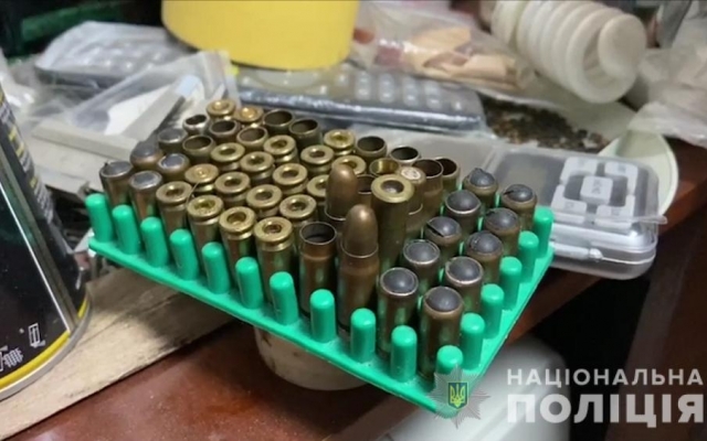 Опасная коллекция: у одессита обнаружили арсенал оружия родом из ОРДЛО Фото № 0 Опасная коллекция: у одессита обнаружили арсенал оружия родом из ОРДЛО Фото № 0