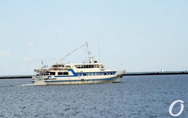 В Одессе стартовал сезон морских прогулок на катерах вдоль побережья Фото № 0 В Одессе стартовал сезон морских прогулок на катерах вдоль побережья Фото № 0