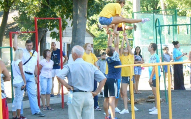 В Одессе тоже подняли Олимпийский флаг Фото № 6 В Одессе тоже подняли Олимпийский флаг Фото № 6