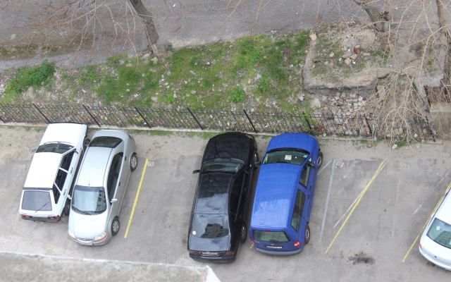 Припаркованное авто стало причиной стрельбы в Одессе Фото № 0 Припаркованное авто стало причиной стрельбы в Одессе Фото № 0