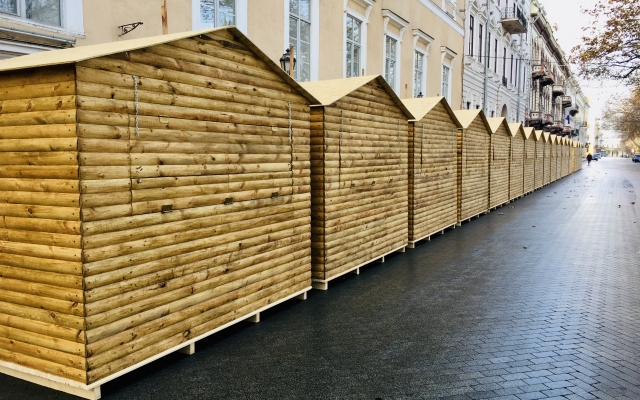 Одесса готовится к новогодним праздникам Фото № 2 Одесса готовится к новогодним праздникам Фото № 2