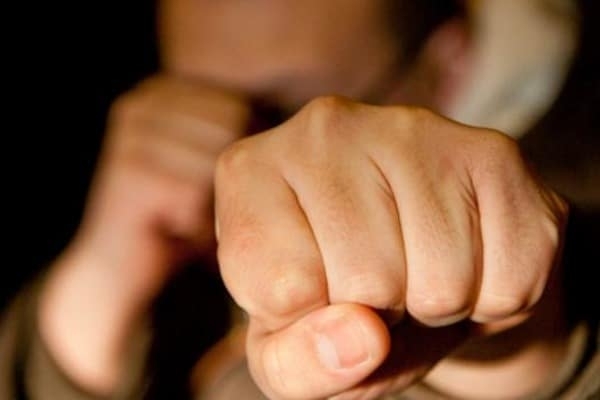 Уроженец Азербайджана избил и переехал пожилого мужчину Фото № 0 Уроженец Азербайджана избил и переехал пожилого мужчину Фото № 0