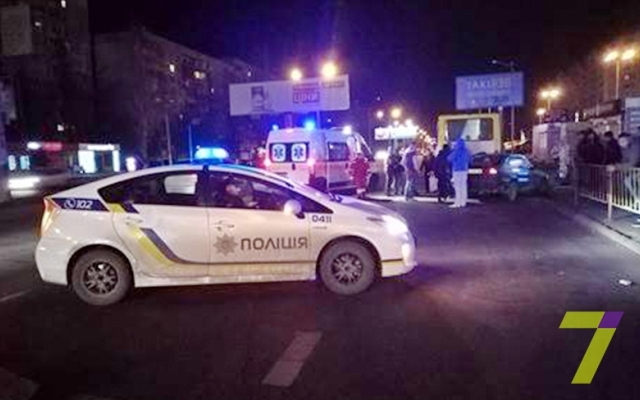 Серьёзная авария на Котовского: пострадавший с травмой головы в больнице Фото № 1 Серьёзная авария на Котовского: пострадавший с травмой головы в больнице Фото № 1