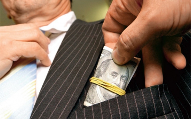 Директора одесского ВУЗа будут судить за взятку в $900 Фото № 0 Директора одесского ВУЗа будут судить за взятку в $900 Фото № 0