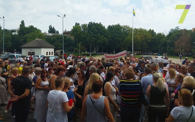 В Одессе устроили митинг против продажи рабочих мест на рынке «7 километр» Фото № 2 В Одессе устроили митинг против продажи рабочих мест на рынке «7 километр» Фото № 2