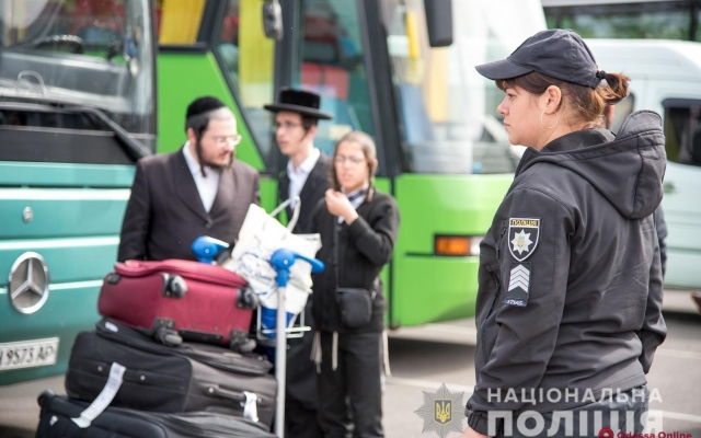Одесский аэропорт принимает паломников из Израиля Фото № 0 Одесский аэропорт принимает паломников из Израиля Фото № 0