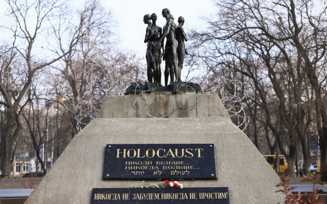 Одесситы почтили память жертв Холокоста Фото № 14 Одесситы почтили память жертв Холокоста Фото № 14