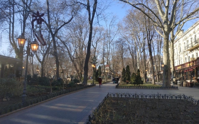 В Одессе днем горели фонари Фото № 2 В Одессе днем горели фонари Фото № 2