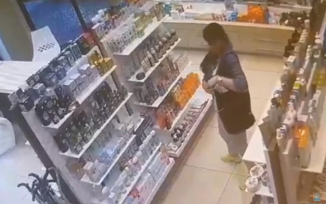 В Одессе была замечена аптечная воровка (ВИДЕО) Фото № 0 В Одессе была замечена аптечная воровка (ВИДЕО) Фото № 0