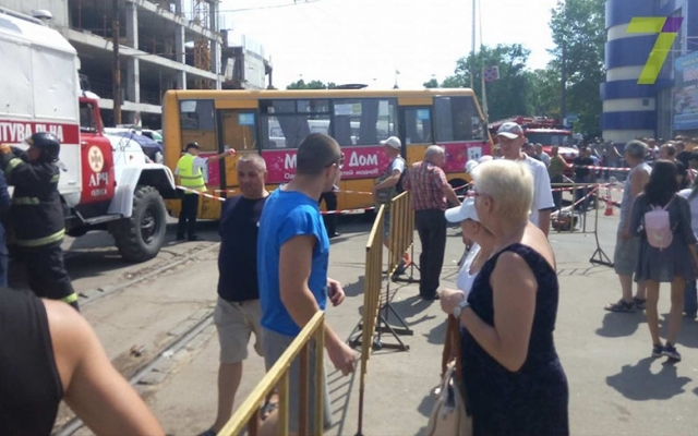 Возле автостанции Возле автостанции