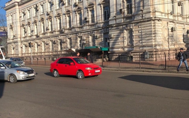 Вниманию автомобилистов: ДТП стало причиной затора Фото № 2 Вниманию автомобилистов: ДТП стало причиной затора Фото № 2