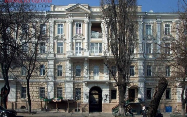 Памятник архитектуры в Одессе требует внимания реставраторов Фото № 1 Памятник архитектуры в Одессе требует внимания реставраторов Фото № 1
