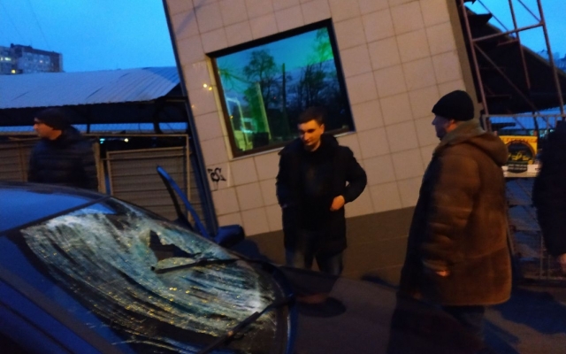 В Киевском районе Одессы полицейский «евробляхер» сбил двух человек и сбежал Фото № 0 В Киевском районе Одессы полицейский «евробляхер» сбил двух человек и сбежал Фото № 0