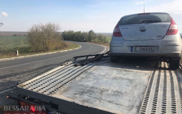 Гражданин Болгарии на автомобиле влетел под фуру Фото № 5 Гражданин Болгарии на автомобиле влетел под фуру Фото № 5